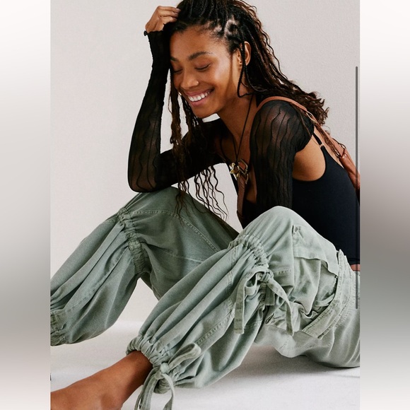 Free People Big Sky Parachute Cargo Slouchy Pant XS - Picture 2 of 7